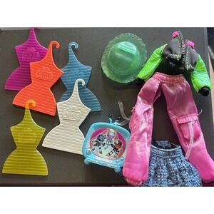 LOL Surprise Doll OMG Remix Lonestar Clothing Lot Shoes Stools Hangers Stand LOT